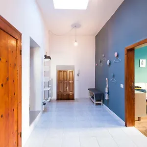 Apartment Your In, Trequanda